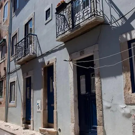 Bright In Lisbon, 70 Sqm Near Center Апартаменты Лиссабон